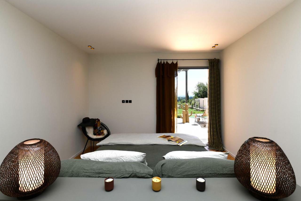 Les Loges En Provence "Villa Garrigue" Villeneuve-les-Avignon Luaran gambar